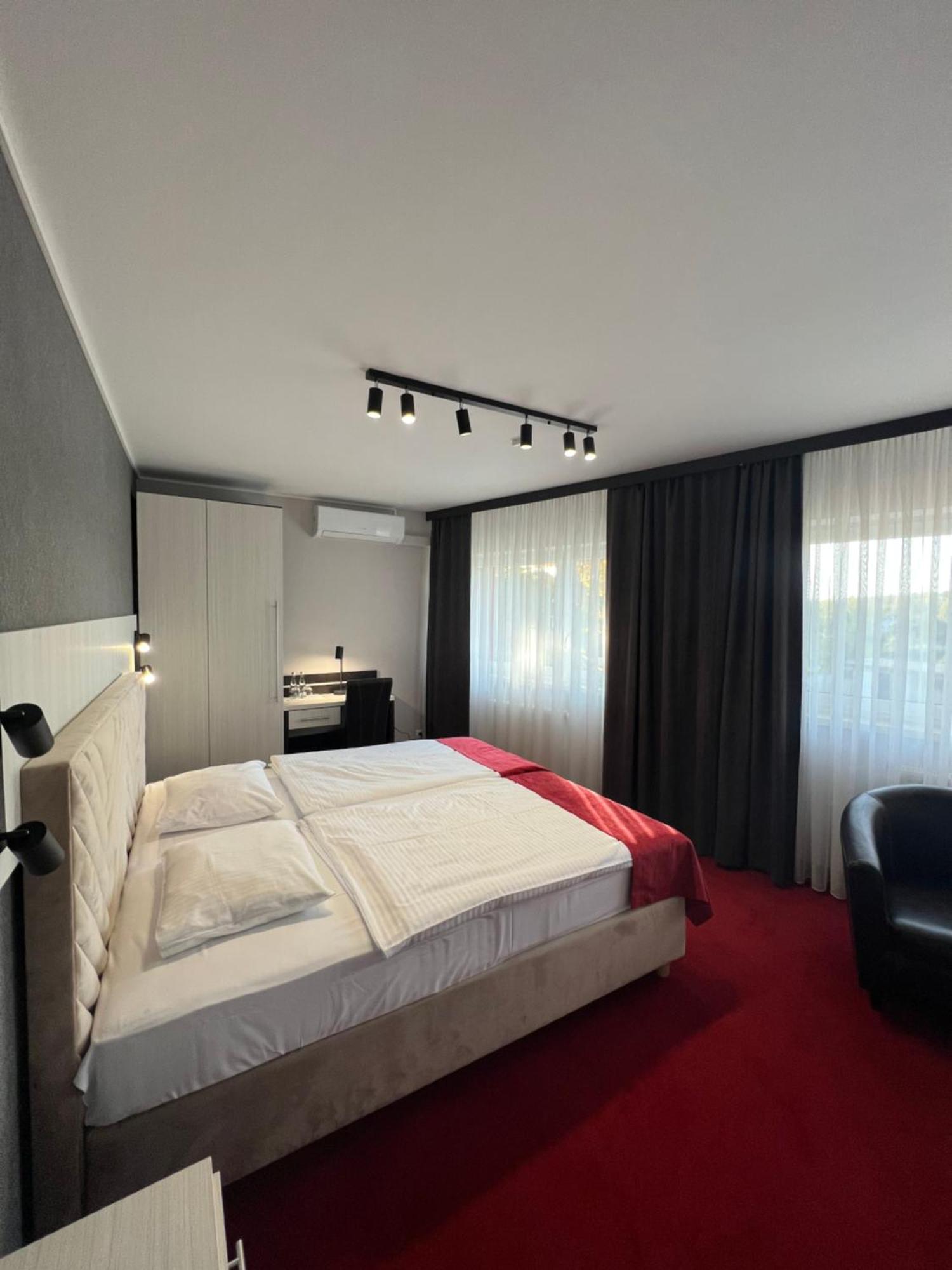 Hotel Olimp Прудник Экстерьер фото