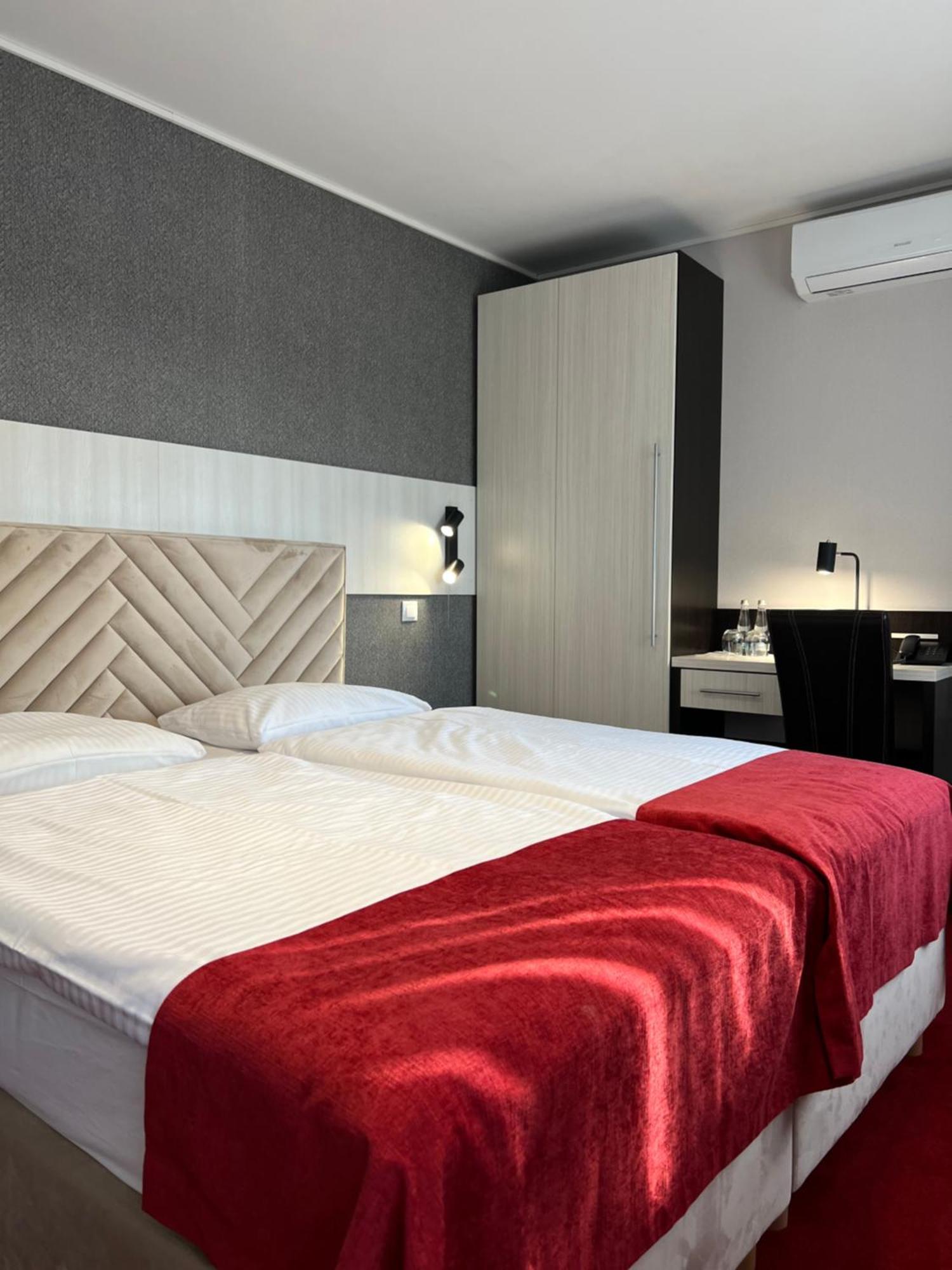 Hotel Olimp Прудник Экстерьер фото